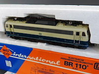 Roco locomotief br 110 (nummer 110 401-7) van de duitse spoorwegen (db) - afbeelding 3 van  5