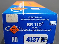 Roco locomotief br 110 (nummer 110 401-7) van de duitse spoorwegen (db) - afbeelding 5 van  5