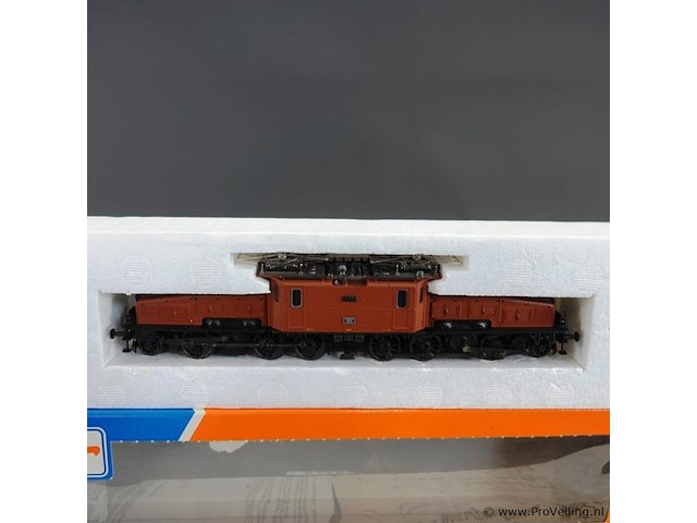 Roco locomotief ce 6/8 ii 'krokodil' van de zwitserse spoorwegen (sbb) - afbeelding 2 van  5