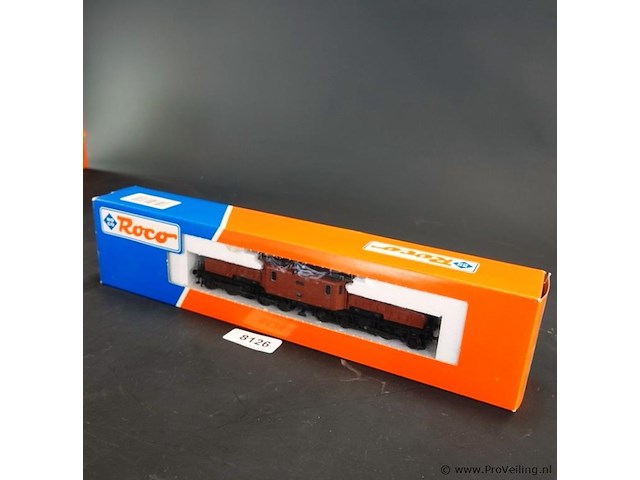 Roco locomotief ce 6/8 ii 'krokodil' van de zwitserse spoorwegen (sbb) - afbeelding 4 van  5