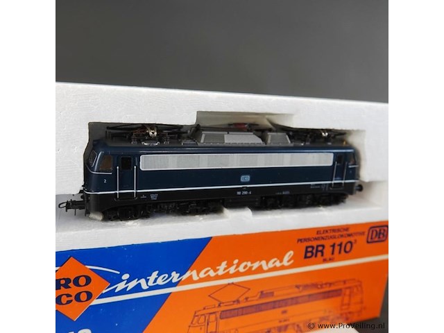 Roco locomotief van de baureihe 110 van de deutsche bundesbahn (db) - afbeelding 3 van  5
