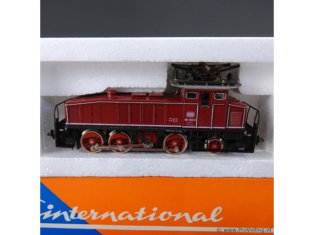 Roco rangeerlocomotief van de db (deutsche bundesbahn) br160 modelnr: 4129a - afbeelding 2 van  5