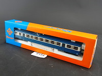Roco remorque d'autorail (bijwagen/trailer voor een motorwagen) van de franse spoorwegen (sncf), specifiek het type xr abd 1/2 klasse kmm.lt.