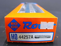 Roco remorque d'autorail (bijwagen/trailer voor een motorwagen) van de franse spoorwegen (sncf), specifiek het type xr abd 1/2 klasse kmm.lt. - afbeelding 2 van  2
