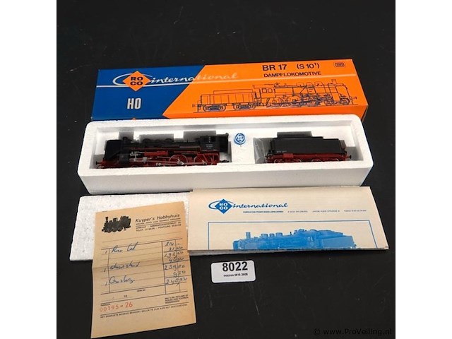 Roco stoomlocomotief met tender br 17. modelnr: 04115a - afbeelding 1 van  5