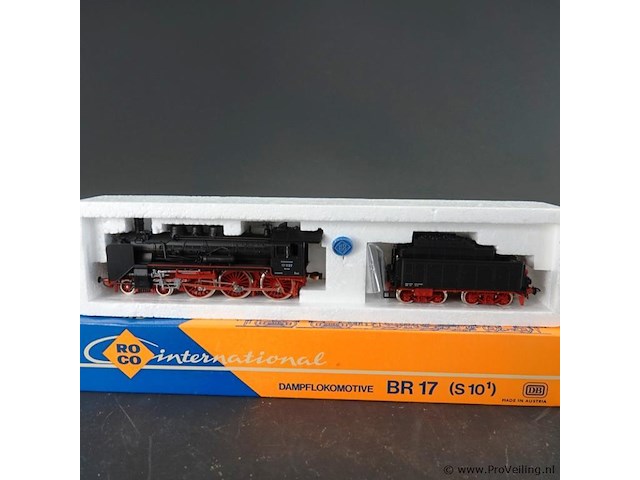 Roco stoomlocomotief met tender br 17. modelnr: 04115a - afbeelding 2 van  5