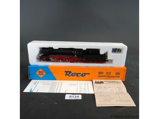 Roco stoomlocomotief met tender (br 23) van de duitse spoorwegen (db) - afbeelding 1 van  5