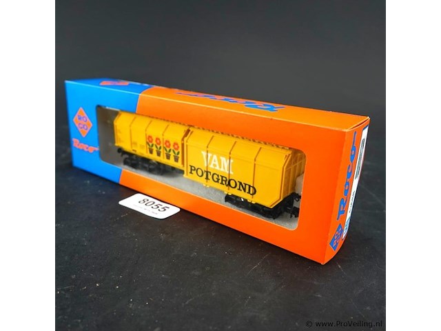 Roco vuilnis-/zelflosserwagon (type takkls) met de opdruk "vam potgrond" van de nederlandse spoorwegen (ns) modelnr: 4368b - afbeelding 1 van  3