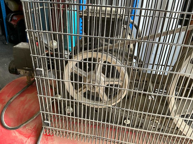 Roda / fiac abd 500-525 industriële zuigercompressor 270 liter – 5,5 kw – 400 v - afbeelding 5 van  7