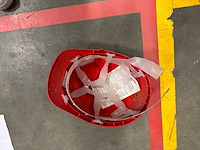 Rode helm (9x) - afbeelding 3 van  3