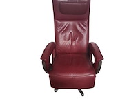 Rode lederen relaxstoel handbediend – prominent