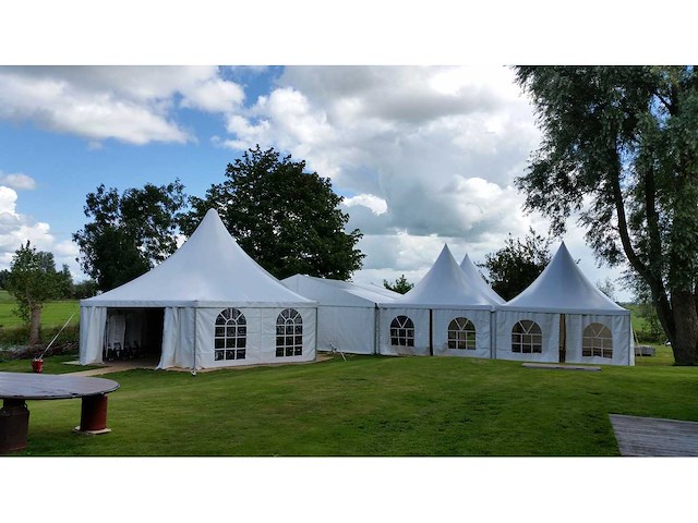 Röder - es64 - puntdak - pagoda tent (3x) - afbeelding 3 van  3