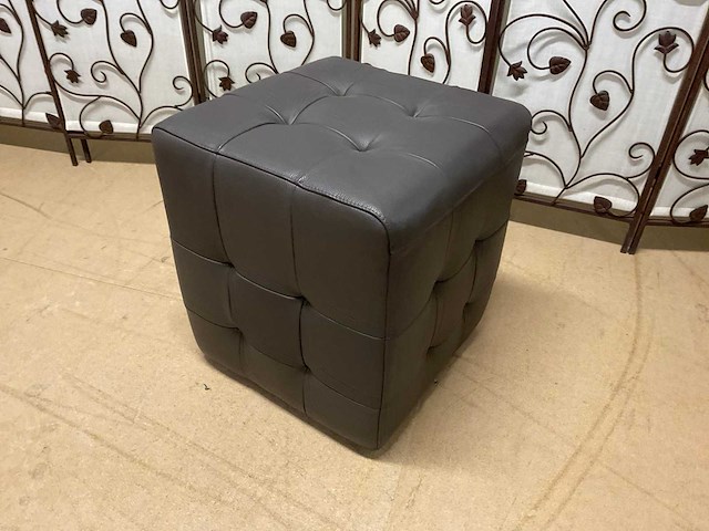 Rodu poef - afbeelding 5 van  9