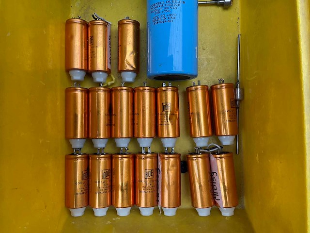 Roe industriële condensatoren (17x) - afbeelding 1 van  5