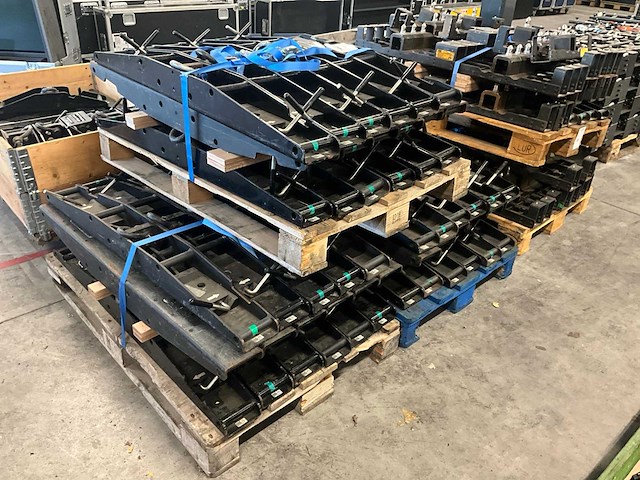 Roe t1 hanging bracket double (53x) - afbeelding 1 van  6