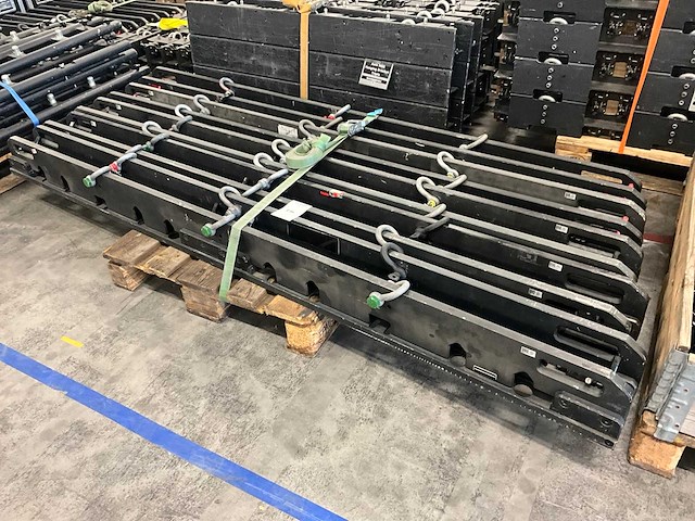 Roe t4 hanging bracket 2.4m (4-way) (10x) - afbeelding 1 van  4