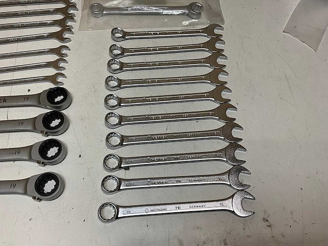 Roebuck bahco diverse steek en ringsleutels (28x) - afbeelding 14 van  17