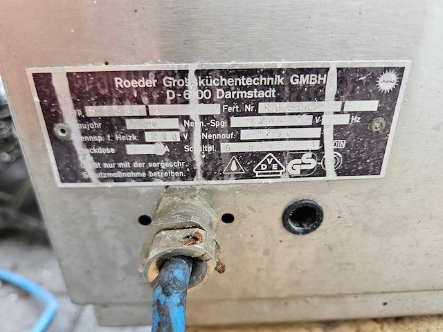 Roeder - salamander - afbeelding 1 van  4