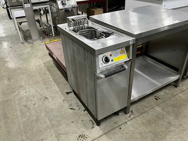 Roeder elektrisch friteuse - afbeelding 1 van  10
