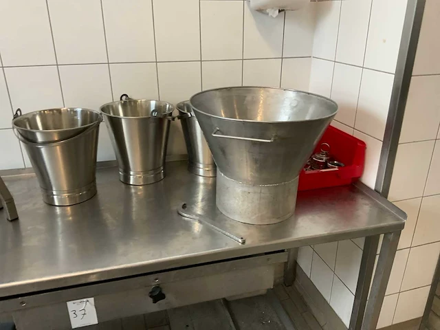 Roestvaststalen werkbank - afbeelding 4 van  5