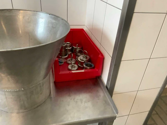 Roestvaststalen werkbank - afbeelding 5 van  5