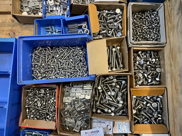 Roestvrijstaal bouten en moeren - afbeelding 3 van  5