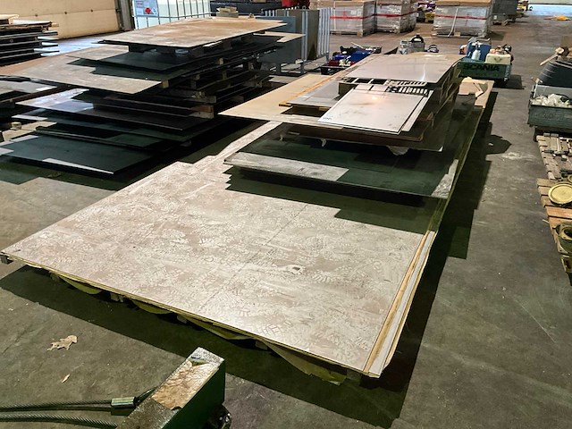 Roestvrijstaal platen (c) - afbeelding 1 van  8