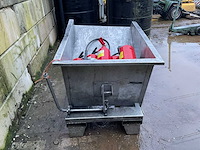 Roestvrijstalen kiepbak - afbeelding 3 van  5