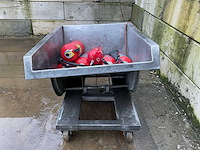 Roestvrijstalen kiepbak - afbeelding 4 van  5