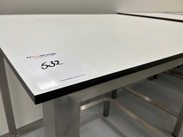 Roestvrijstalen tafel (3x) - afbeelding 3 van  3