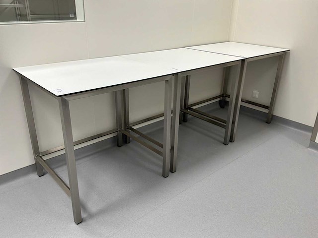 Roestvrijstalen tafel (3x) - afbeelding 1 van  2