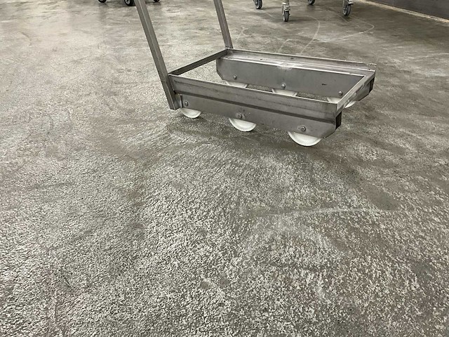 Roestvrijstalen transporttrolley - afbeelding 3 van  4