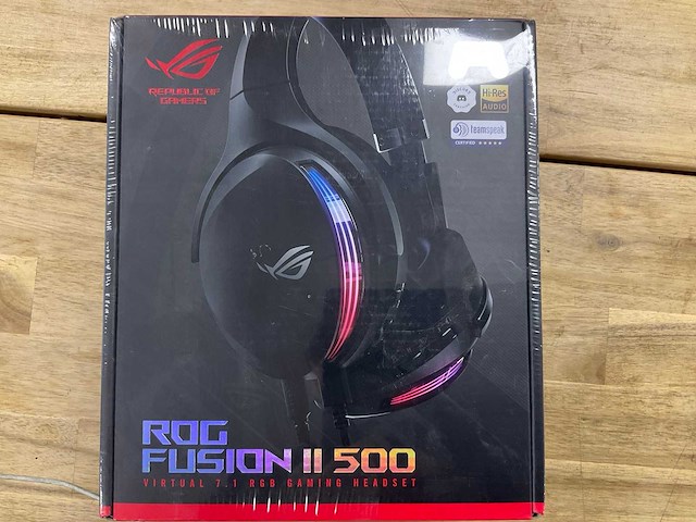 Rog fusion ii 500 koptelefoon - afbeelding 1 van  2