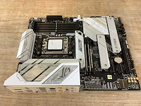 Rog strix 8650-a moederbord - afbeelding 1 van  7