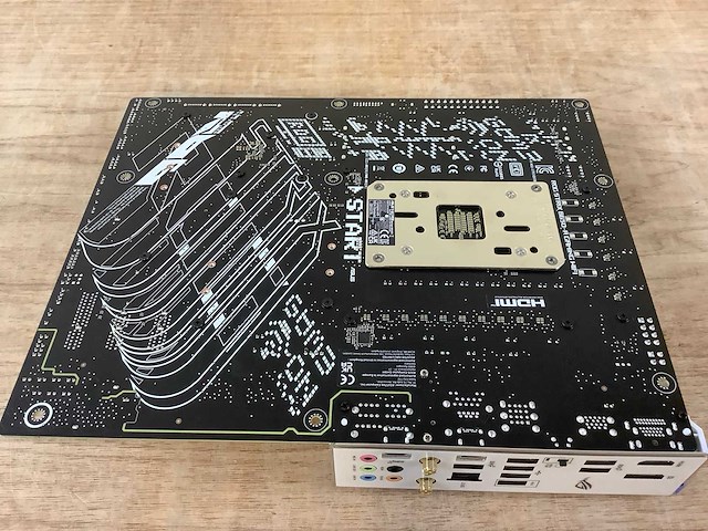 Rog strix 8650-a moederbord - afbeelding 3 van  7