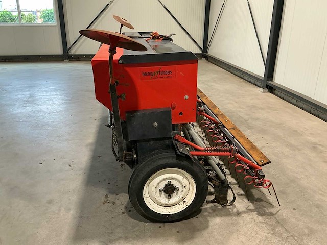 Roger xc 3000 zaaimachine - afbeelding 12 van  14