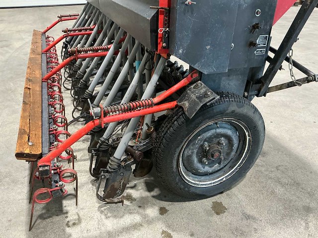 Roger xc 3000 zaaimachine - afbeelding 4 van  14