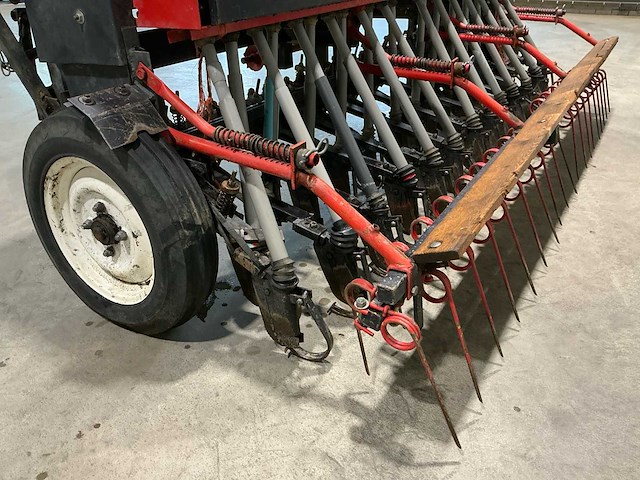 Roger xc 3000 zaaimachine - afbeelding 14 van  14