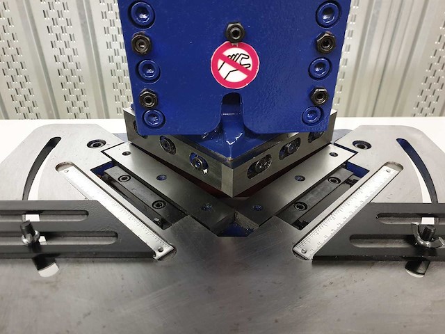 Rogi - 2023 - hn150 - uithoekmachine - afbeelding 6 van  11