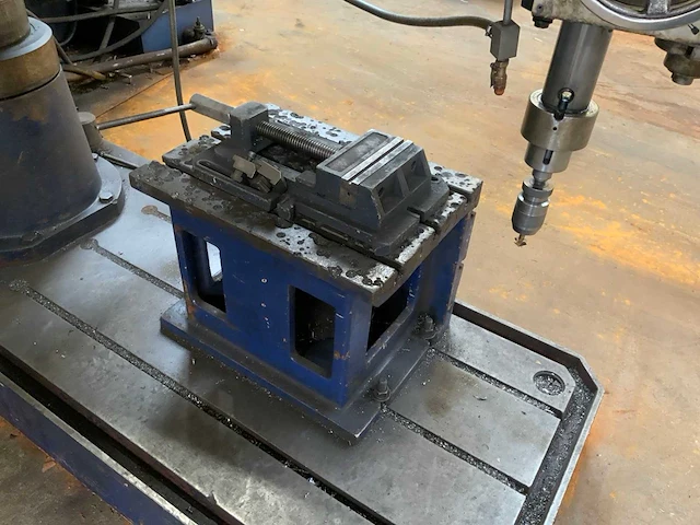 Rogi trading mrd4013 radiaalboormachine - afbeelding 4 van  6