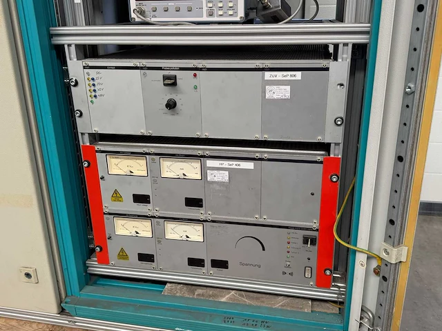 Rohde & schwarz - rms/peak voltmeter inclusief diverse. - afbeelding 2 van  5