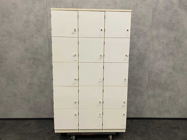Rohde&grahl - 15 deurs lockerkast met sleutels - afbeelding 1 van  11