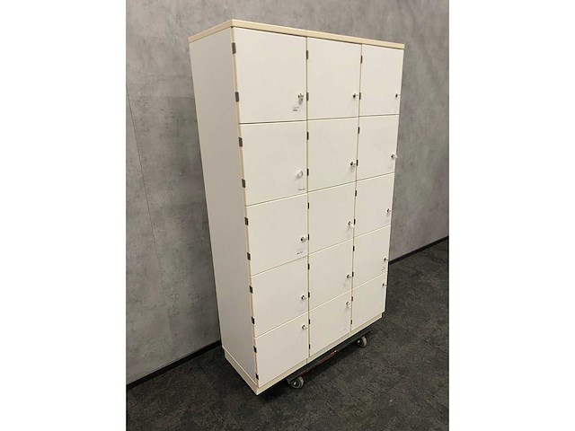 Rohde&grahl - 15 deurs lockerkast met sleutels - afbeelding 8 van  11