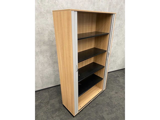 Rohde&grahl - hoge houten roldeurkast met sleutel - afbeelding 10 van  12