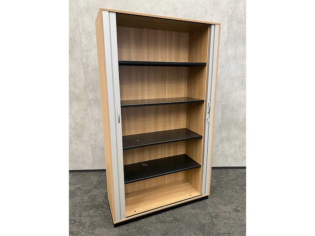 Rohde&grahl - hoge houten roldeurkast met sleutel - afbeelding 9 van  12