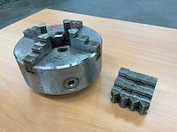 Röhm 200 zelfcentrerend 4-klauwplaat - afbeelding 1 van  4