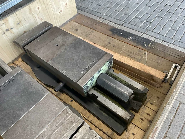 Röhm 744-05 machineklem - afbeelding 2 van  4