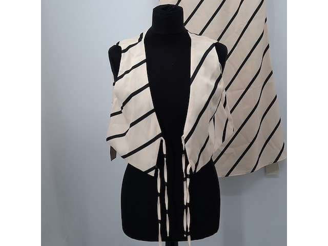 Rok, maat 38 en top, maat 36, pretty lavish - afbeelding 2 van  9