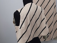 Rok, maat 38 en top, maat 36, pretty lavish - afbeelding 5 van  9
