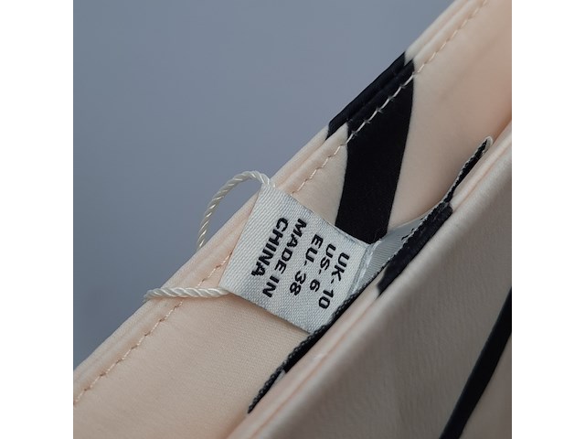 Rok, maat 38 en top, maat 36, pretty lavish - afbeelding 9 van  9